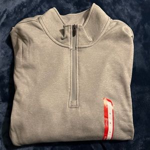 New Mens Pull Over With Pockets Size Large